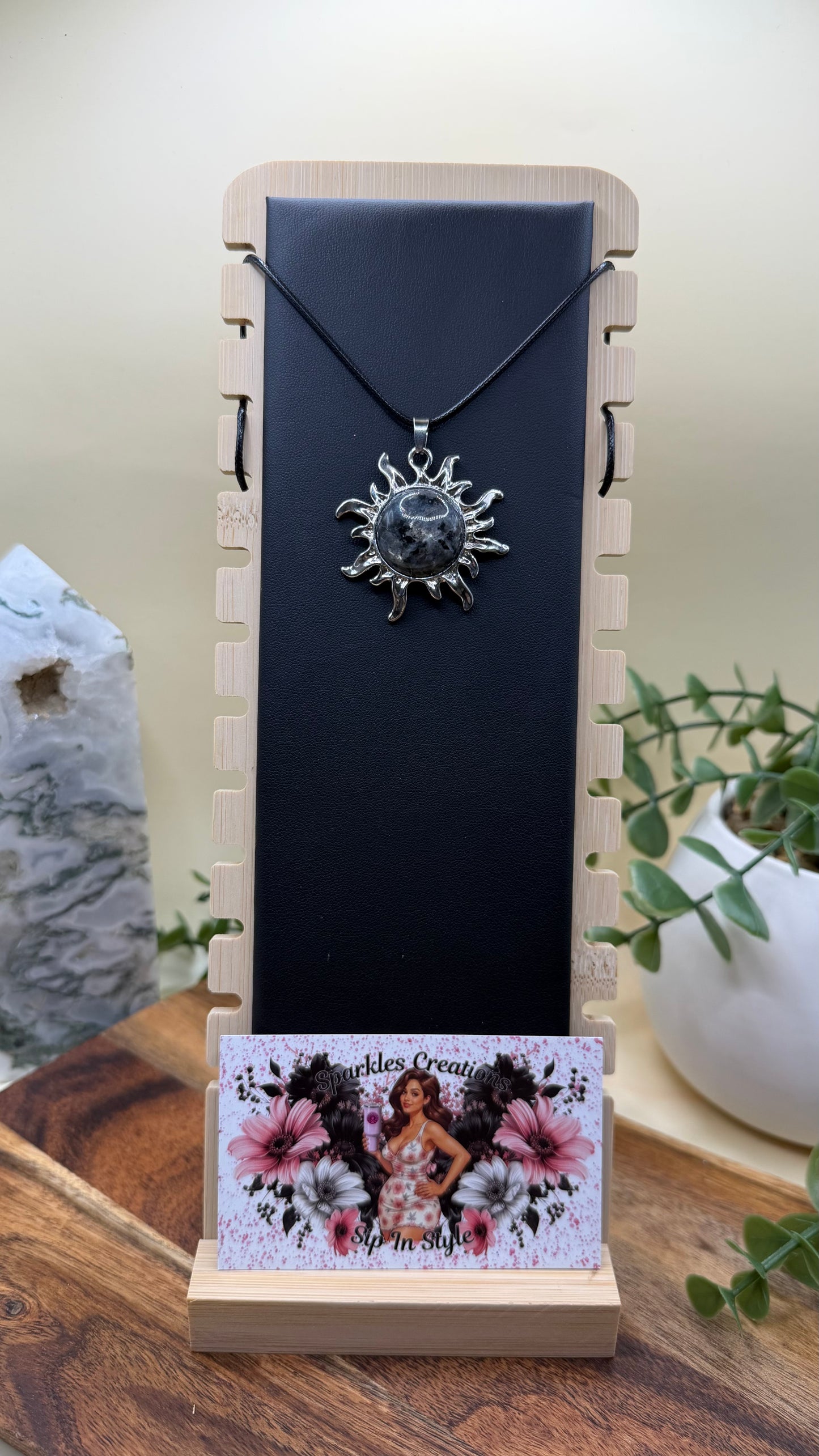 Kiwi Jasper pendant