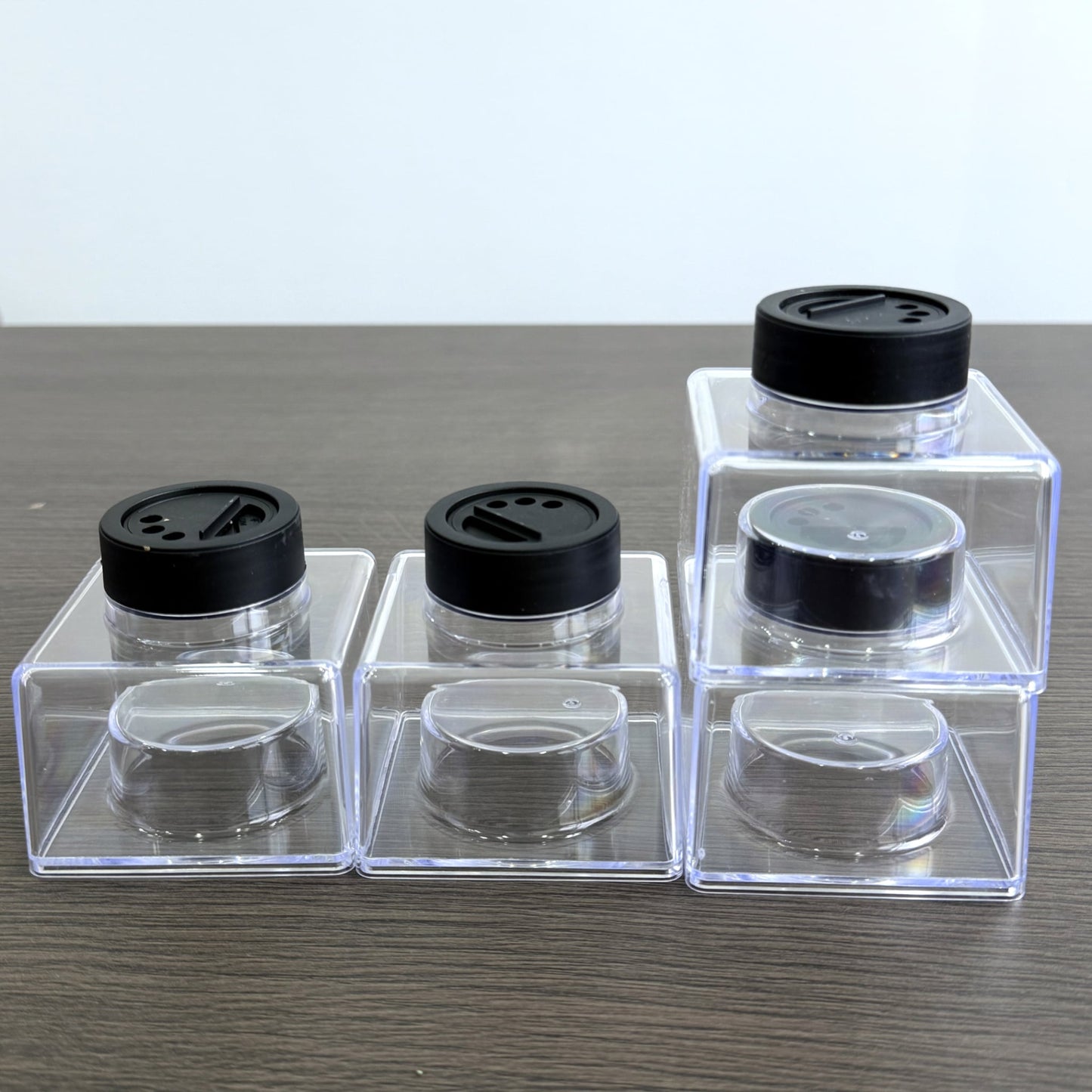Square Glitter Shakers.……